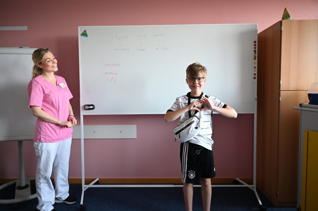 Kind in der Schulung